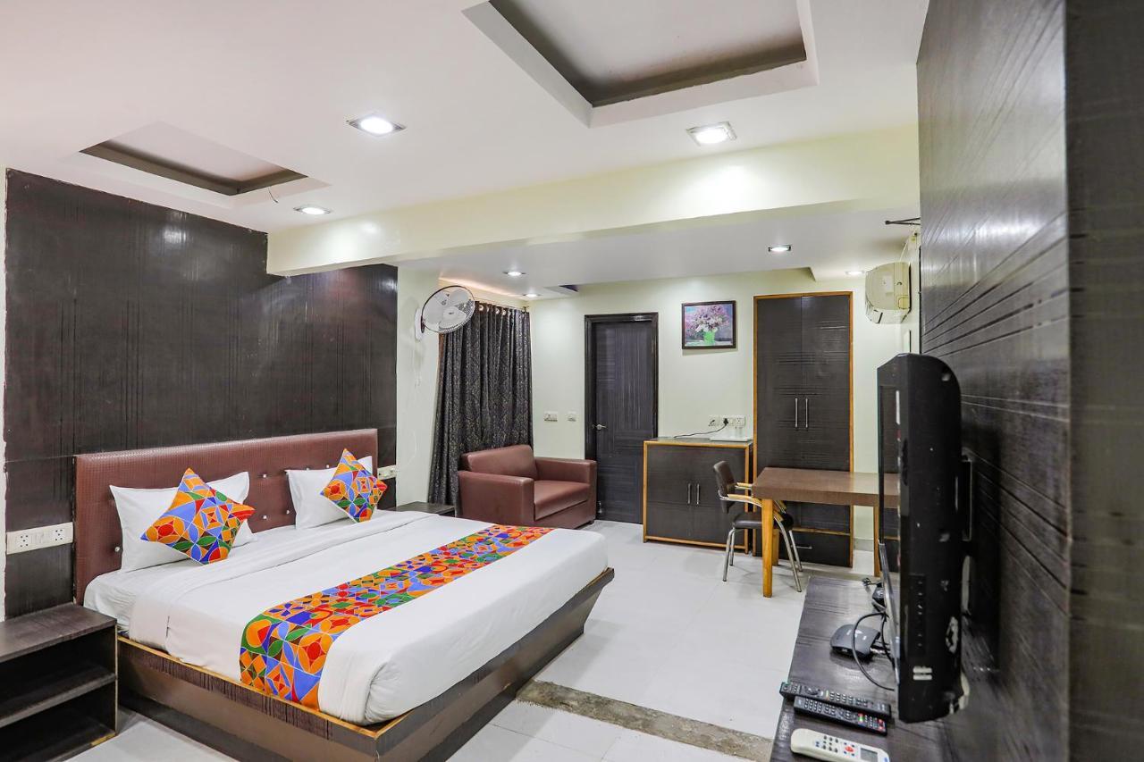 Fabhotel Trio Continental Patel Nagar นิวเดลี ภายนอก รูปภาพ