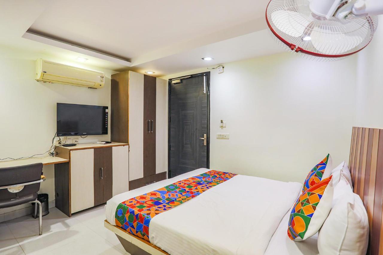 Fabhotel Trio Continental Patel Nagar นิวเดลี ภายนอก รูปภาพ